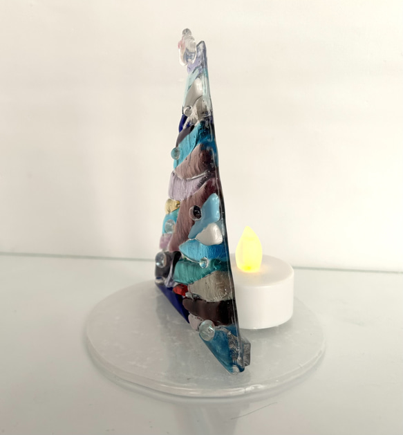 ベネチアンガラス　クリスマスツリー（光を浴びてキラキラ輝くコンパクトサイズ） 4枚目の画像