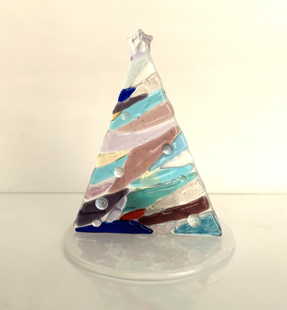 ベネチアンガラス　クリスマスツリー（光を浴びてキラキラ輝くコンパクトサイズ） 3枚目の画像