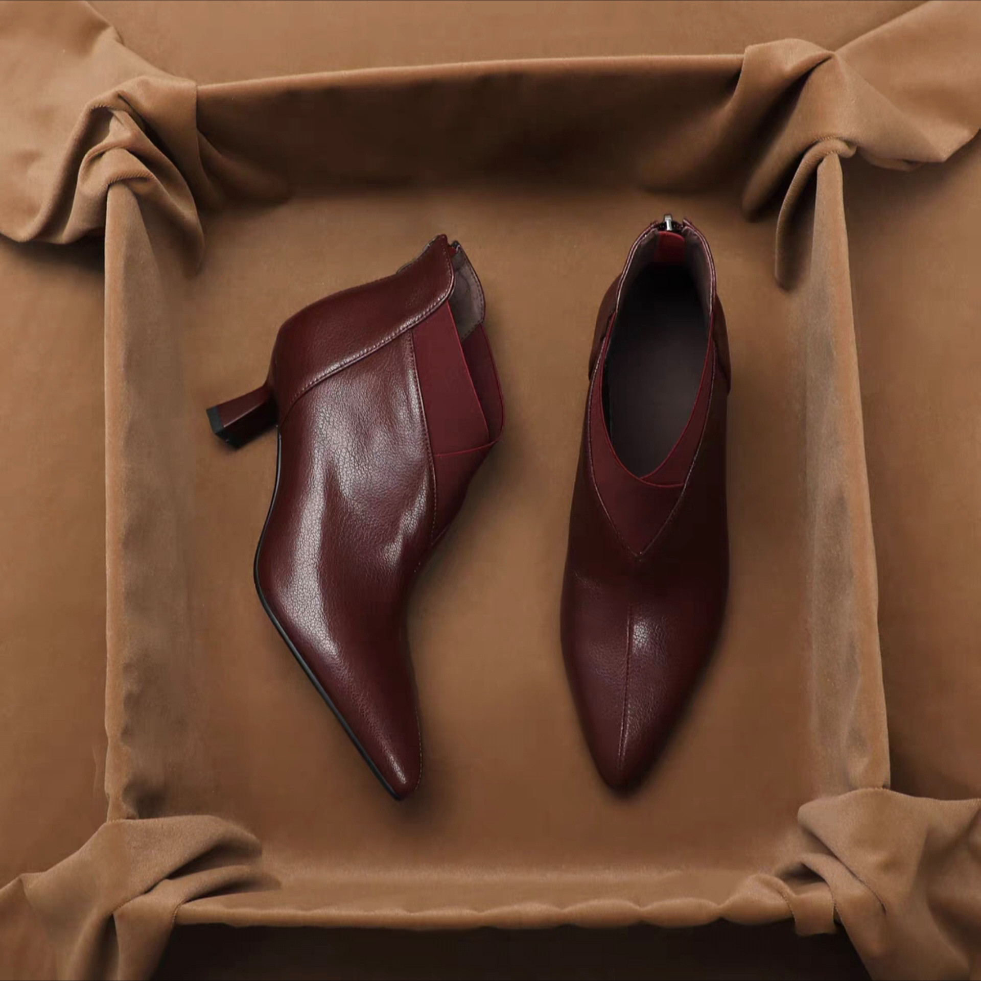 ブーツ ヒール 春 秋 冬 お洒落 定番 美脚 上品 本革 皮革 旅行 おでかけ ドライブ デート 通勤 オフィス 無地