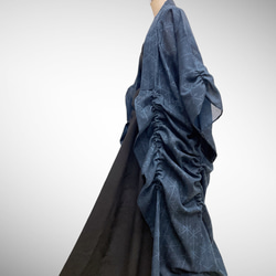 ドレープ際立つ 着物ガウン 裾袖クシュ 絽  着物リメイク 和柄男女兼用 フリーサイズ Ｋ51007 7枚目の画像