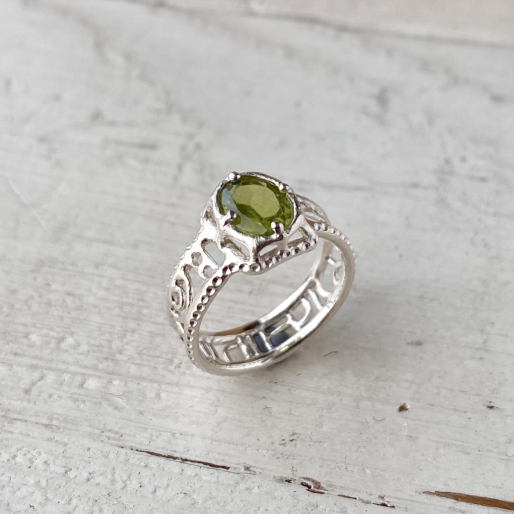 アイドクレースの指輪