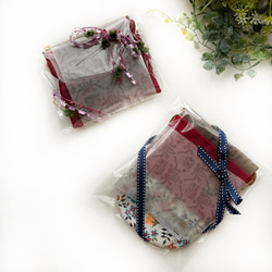 コスメポーチ小さめ/しずく型ミニフリル巾着袋　リバティベッツィ　コットンリネン　プチギフト　ピンク 8枚目の画像