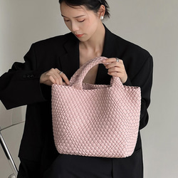 軽くて大容量【手編みバッグ+インナーバッグ】、ハンドバッグ、ショルダーバッグ。 6枚目の画像