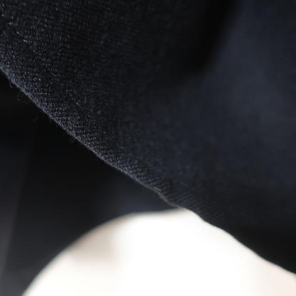 蓬鬆輕盈的羊毛感❣️寬鬆長袖套頭衫（最合一尺寸/黑色） 第15張的照片