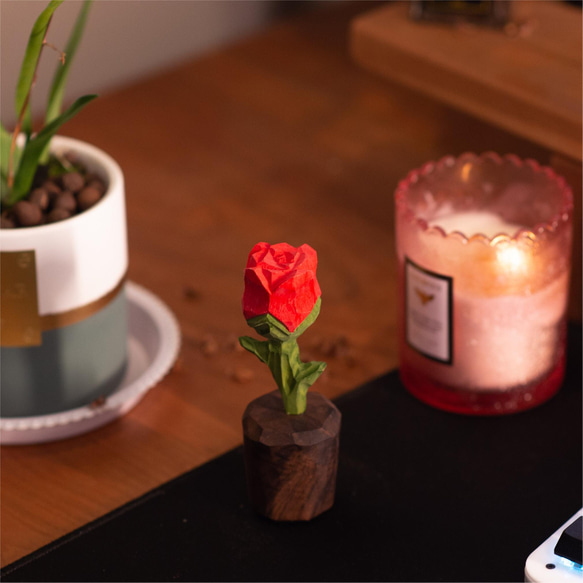木彫りのバラ、愛する人へ、カップルへのプレゼント 5枚目の画像