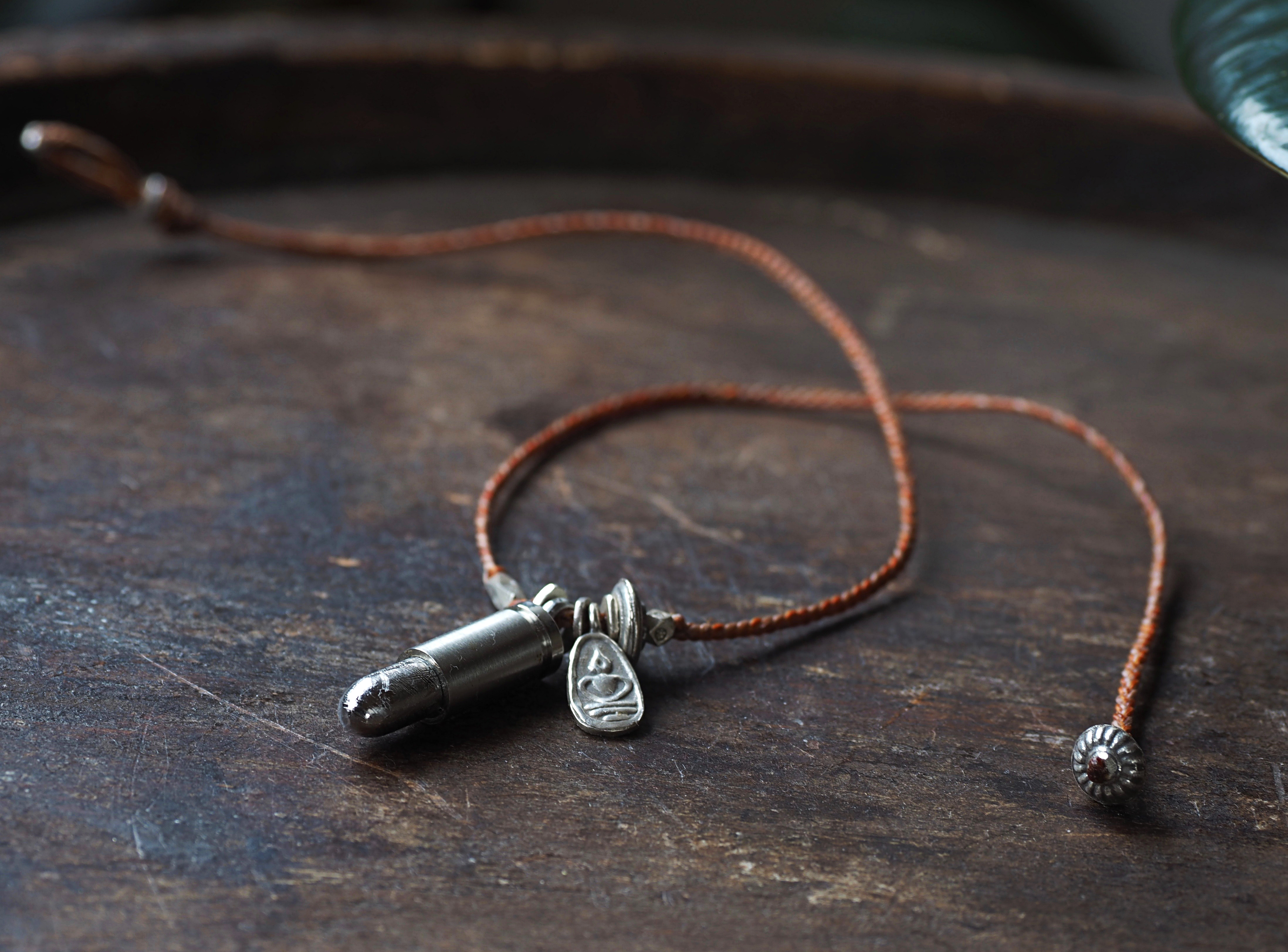 'Meteorit' ballet charm pendant