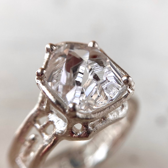 ハーキマーダイヤモンドの指輪 9枚目の画像