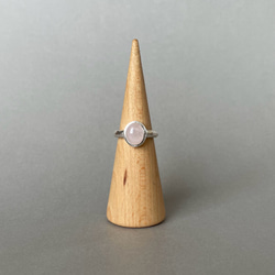 リング 指輪 天然石 一粒天然石 シルバー ローズクオーツ シンプル 槌目 パステルカラー 15号 純銀　 6枚目の画像
