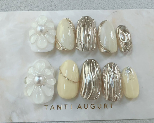 パステルイエロー　ネイルチップ　オーダー　ガラスフレンチ フレンチネイル#キレイめネイル#シンプルネイル#黄色ネイル