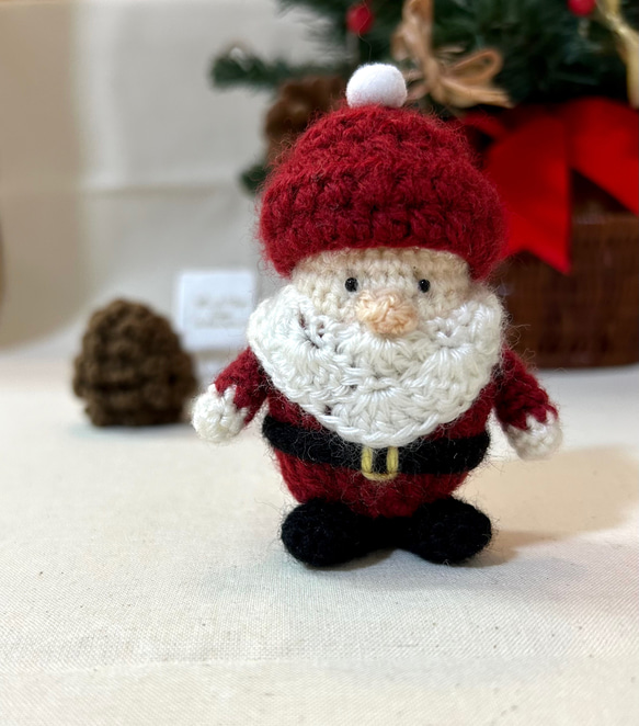 【限定一点販売】小さなサンタクロース 編みぐるみ クリスマス 2枚目の画像