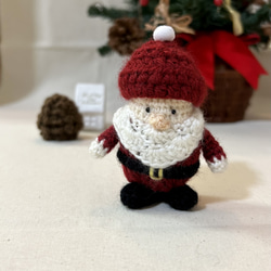 【限定一点販売】小さなサンタクロース 編みぐるみ クリスマス 4枚目の画像