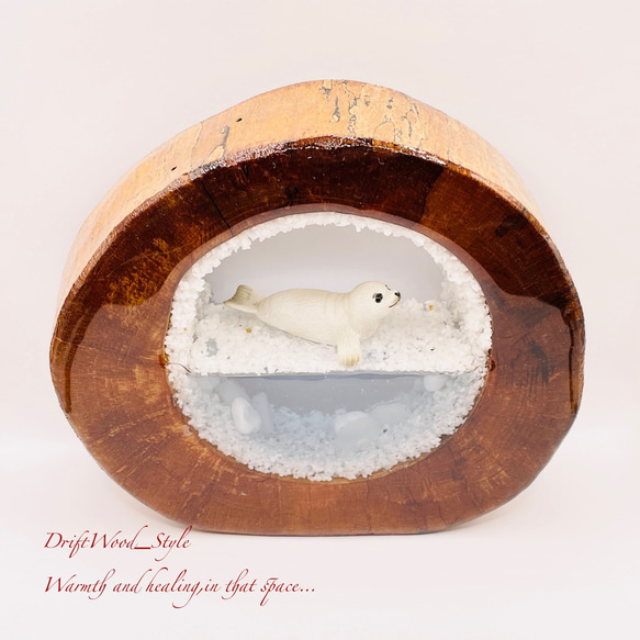 一つ限りの流木アート 流氷のゴマフアザラシ ジオラマ 流木 フィギュア インテリア レジン 置物 動物 アザラシ N3 3枚目の画像