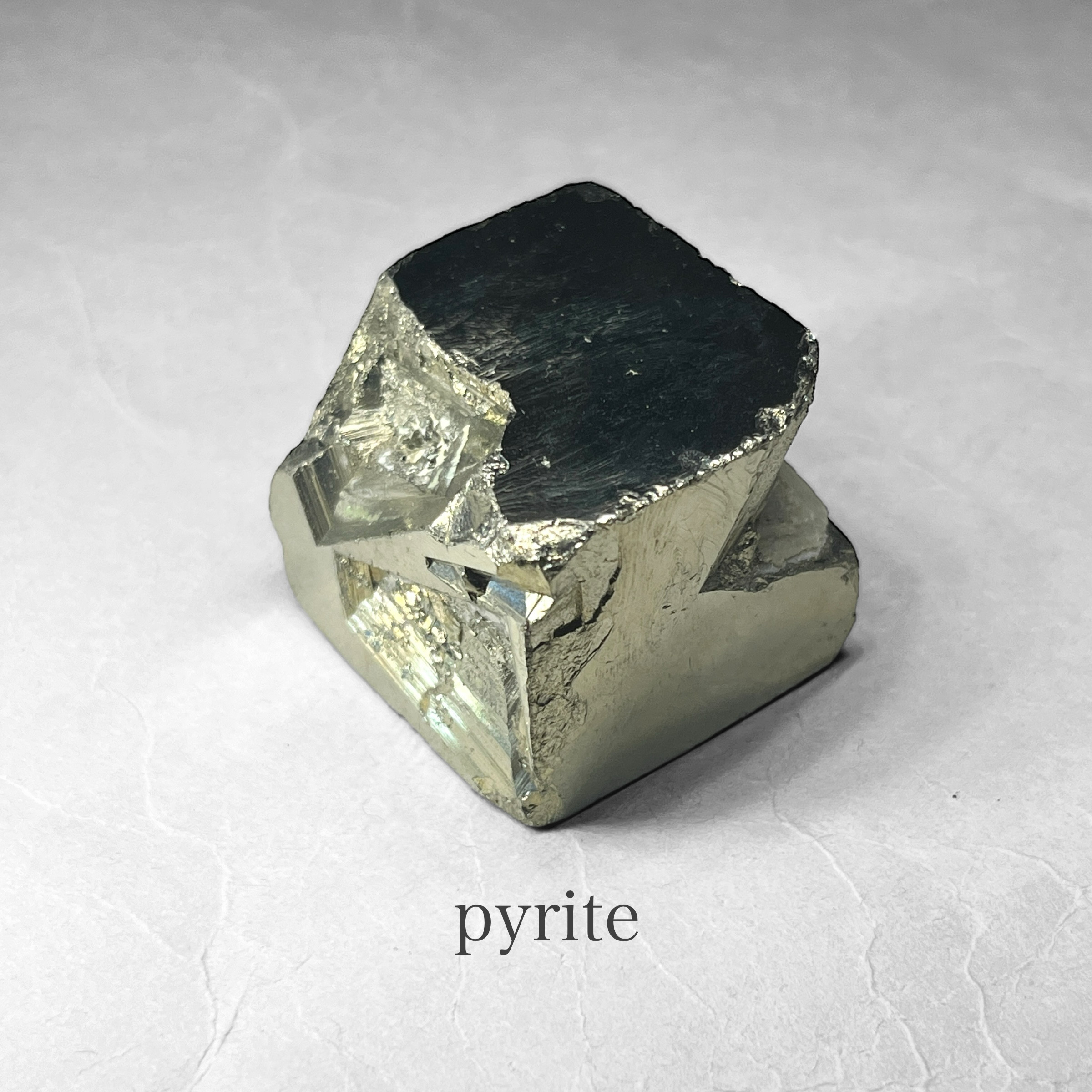 pyrite cube / パイライトキューブ B