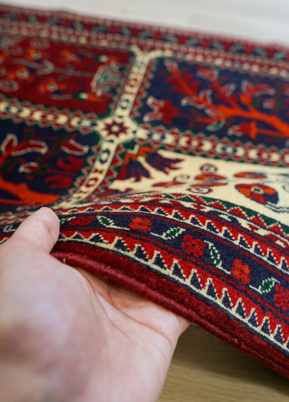 103×53cｍ【 アフガ二スタン手織り絨毯　カールモハメディ 】トライバルラグ 4枚目の画像