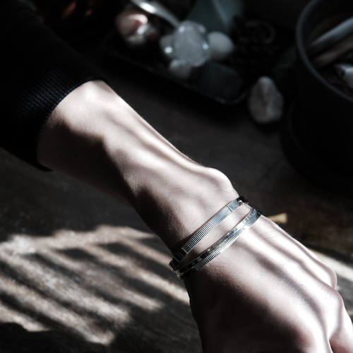 2way カメラ レンズ ダイヤル バングル シルバー925 ブレスレット