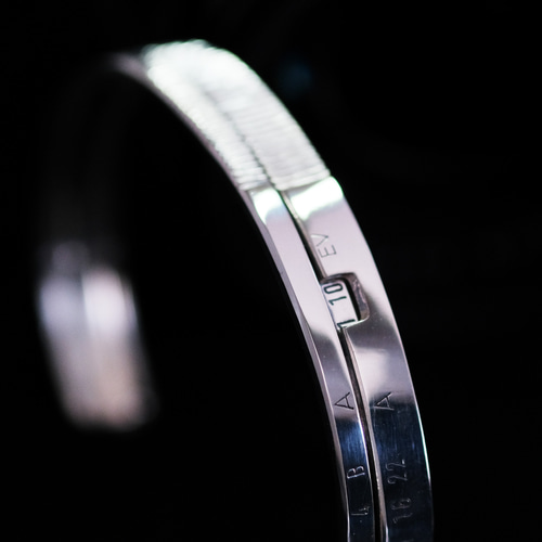 エメラルド＋シルバー925　バングル　レア　内径約57mm シルバー925 バングル メンズ 腕輪 三鈷杵 五鈷杵 シルバーバングル 銀