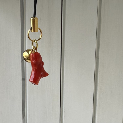 土佐沖赤珊瑚のストラップ・バックチャーム 御守り・招福 プレゼントに