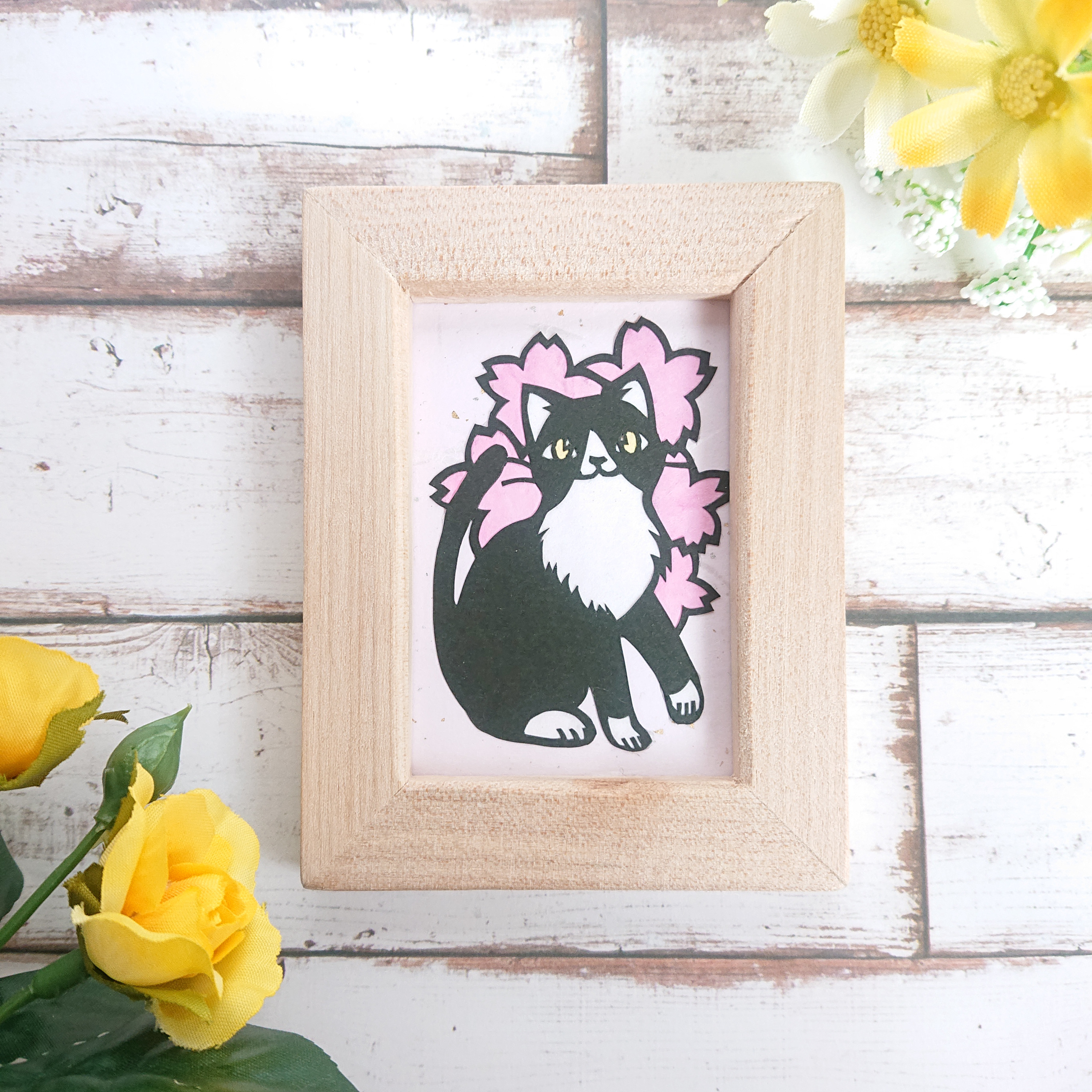 桜とハチワレ猫 ミニサイズ シンプル フレーム付き【切り絵】 切り絵