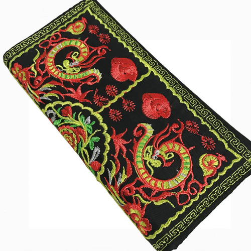 年末年始セール500円引き】 ベトナムの民族雑貨 刺繍長財布 龍