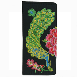ベトナムの民族雑貨 刺繍長財布 クジャク 8枚目の画像