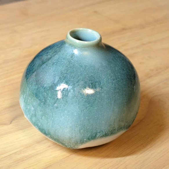 織部焼　一輪挿し 萩・織部釉の小さな一輪挿し 丸 一輪挿し・花瓶・花器 Atelier