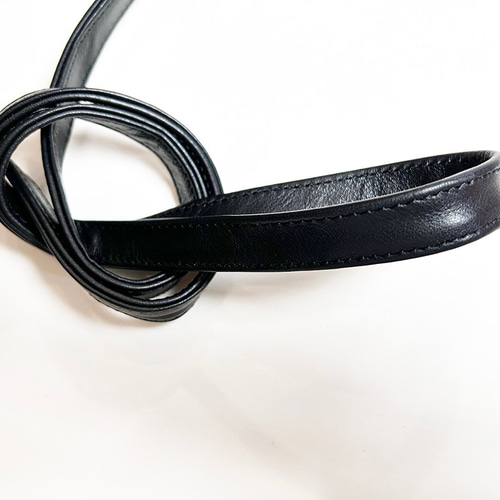 ▽KURO/本牛革 一番使いやすい◎大人のレザーのショルダーバッグ