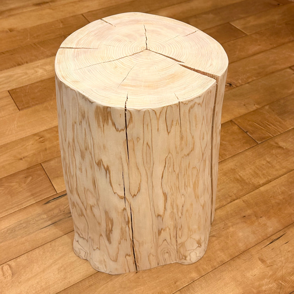 Hinoki  Wood  Stool No.506 1枚目の画像