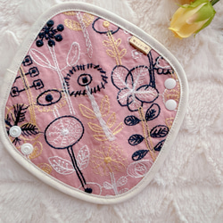 膣ケア　国産オーガニックコットン　布ライナー　刺繍生地　レース　フェミニンケア　花柄　上質生地　ピンク系 1枚目の画像