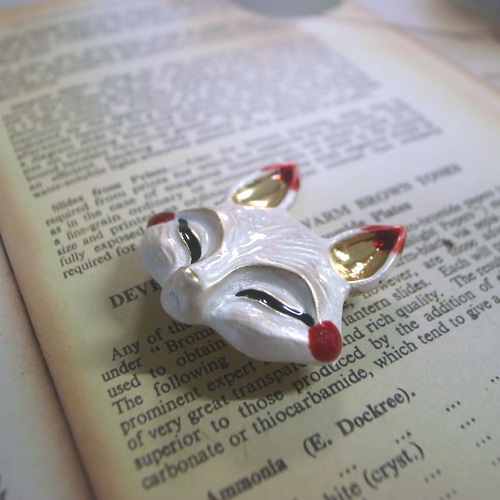 参考作品  『狐の嫁入り』帯留 帯飾りセット 楽天市場】帯留「花嫁狐」公式 ふりふ 公式 ふりふ 帯留め 浴衣