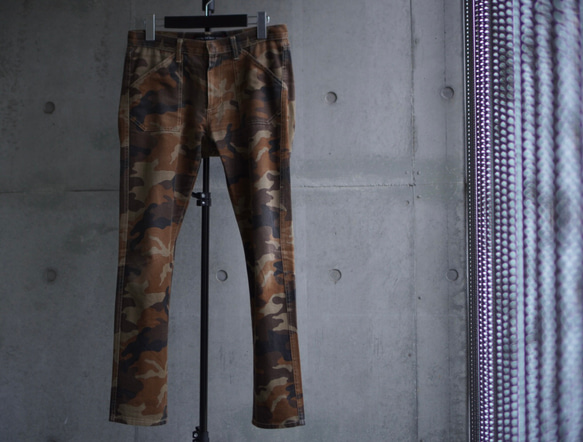 [展示作品]迷彩プリントツイルパンツ 3枚目の画像