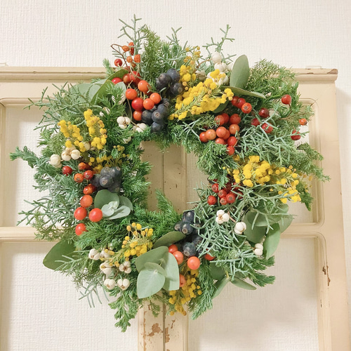 ハーフリース◇ミモザ◇ナチュラル◇母の日ギフト ふわふわ秋ミモザのクリスマスリース リース fumigoro 通販 16953275