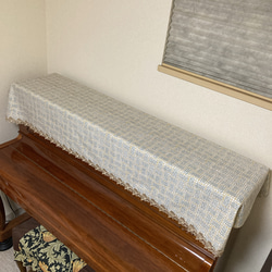 リバティー「スリーピングローズ」イエロー系使用アップライトピアノカバー 3枚目の画像