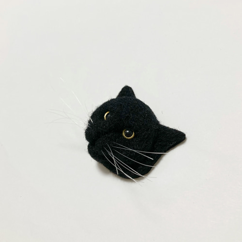 黒猫シルエットブローチ こっち向き | FourSeason雑貨テイストの