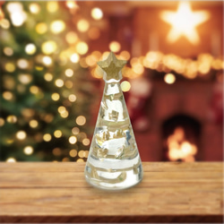 【ミニサイズ】アワビの輝きが鮮やか！シンプルなクリスマスツリー　クリア。レジン製。 1枚目の画像