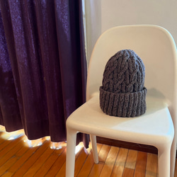 小枝アラン編み　ニット帽（ダークグレー） 5枚目の画像