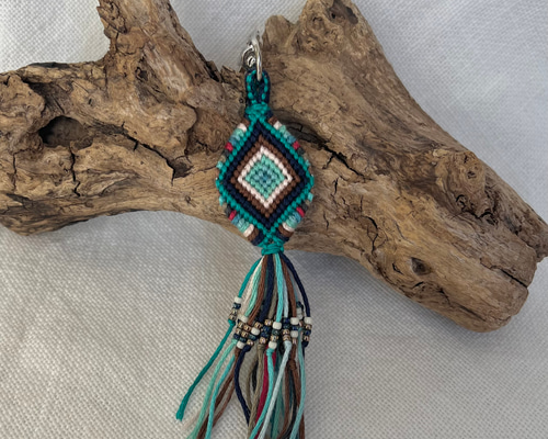 ミサンガ キーホルダー バッグチャーム／ネイティブ エスニック