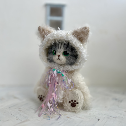 collette作家 羊毛フェルト テディベア ハンドメンド ぬいぐるみ 猫 ねこの着ぐるみを着たにゃんこ(ホワイト) テディベアタイプ 羊毛