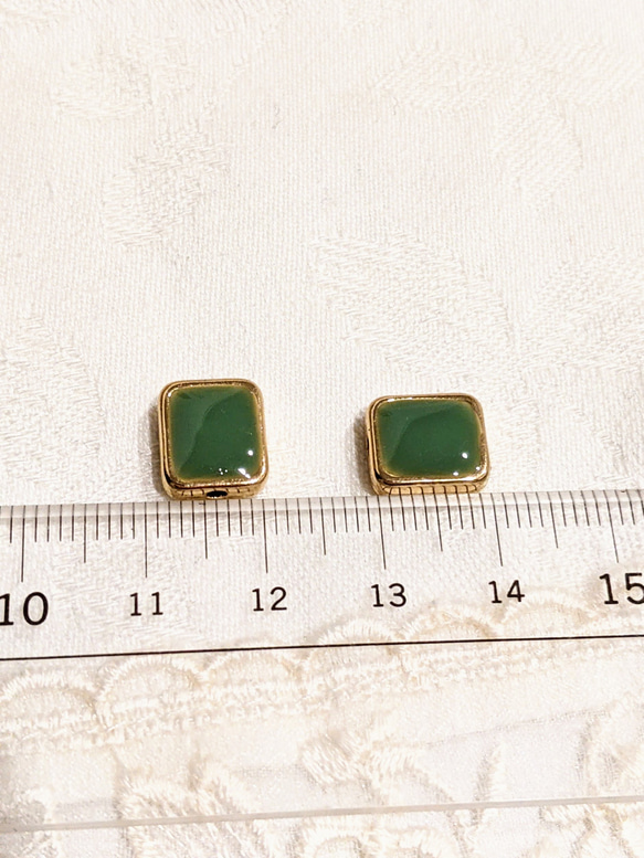 スクエア ビーズ オリーブ 6個 通し穴 四角 パーツ 6枚目の画像