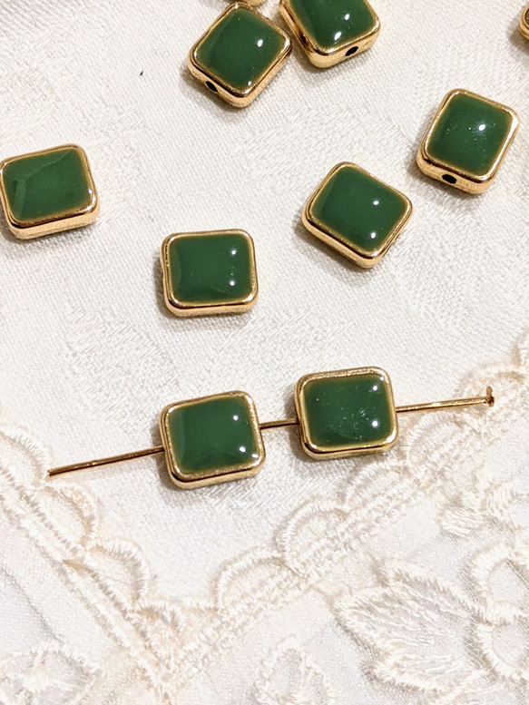 スクエア ビーズ オリーブ 6個 通し穴 四角 パーツ 5枚目の画像