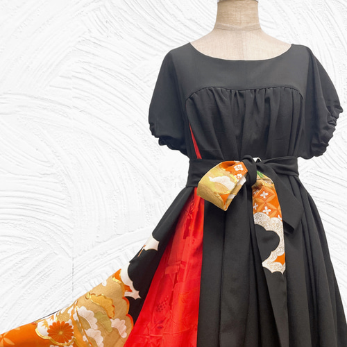 黒留袖 際立つ品格ワンピ 差し色ギャザーワンピース フォーマル 着物