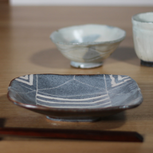 鼠志野長角皿】s304 取り皿 美味しい 人気 おしゃれ 素敵