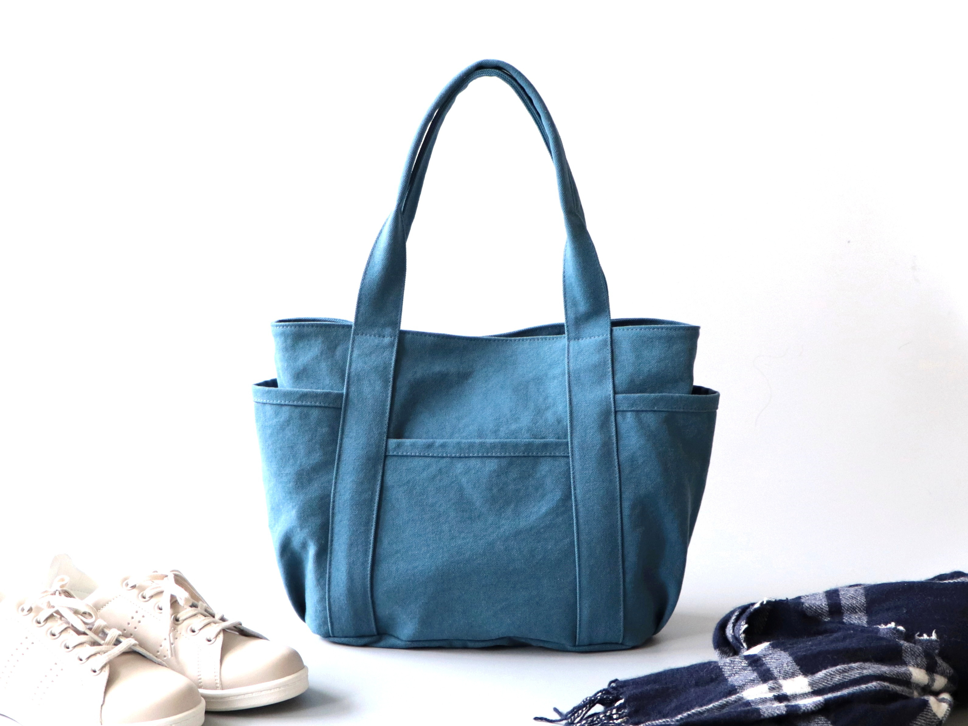 カジュアルトート　オンでもオフでも♪大人カジュアル（深青）