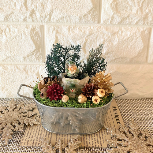 森の中に住むサンタさんのクリスマススワッグ 森の中に住むサンタさんのクリスマススワッグ 森の中に住むサンタさん