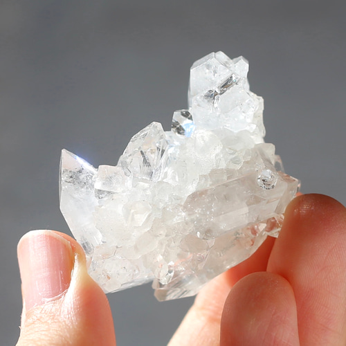 アポフィライト ミニクラスター 原石 鉱物標本 浄化 インテリア 魚眼石