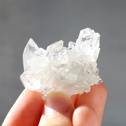 アポフィライト ミニクラスター 原石 鉱物標本 浄化 インテリア 魚眼石