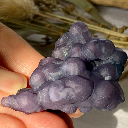 奇妙に美しい メタリックな光沢をもつグレープアゲート 原石標本