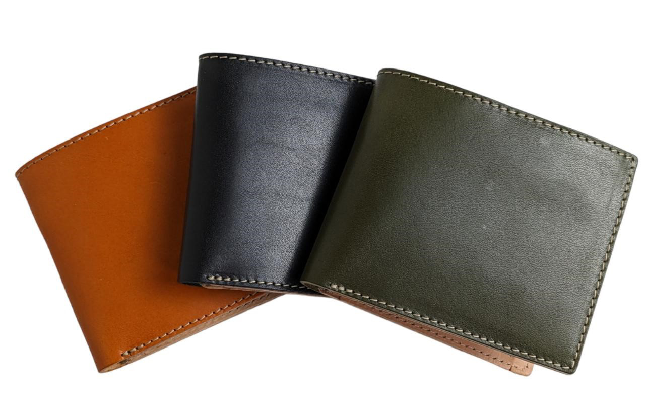 BOXなしで発送で激安！　栃木レザー　薄型　２つ折り　ウォレット　日本製　正規品　プレゼント　財布　使いやすい　ペア