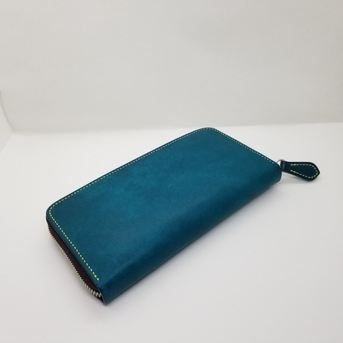 手染め手縫いのスマートウォレット　ターコイズブルー　革　長財布 手染め手縫いのスマートウォレット ターコイズブルー 革 長財布