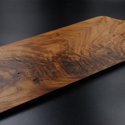 カッティングボード 大きいサイズ ◎樹種 ウォールナット ◎仕上げ 自然塗料　木製 木 一枚板 丸 パン ウォルナット 2枚目の画像
