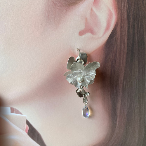 販売停止シルバーフラワー　淡水パールイヤリングピアス　結婚式　前撮り　オシャレ 販売停止シルバーフラワー淡水パールイヤリングピアス結婚式前